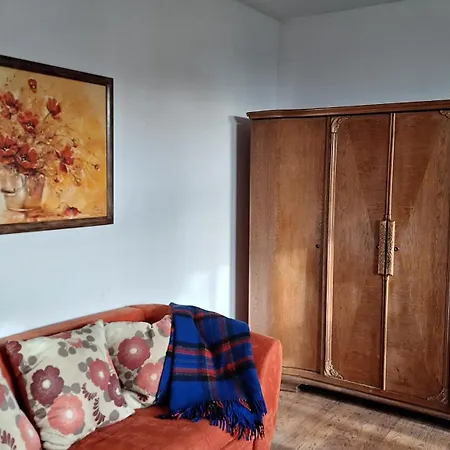 Apartament Stara Szkoła *